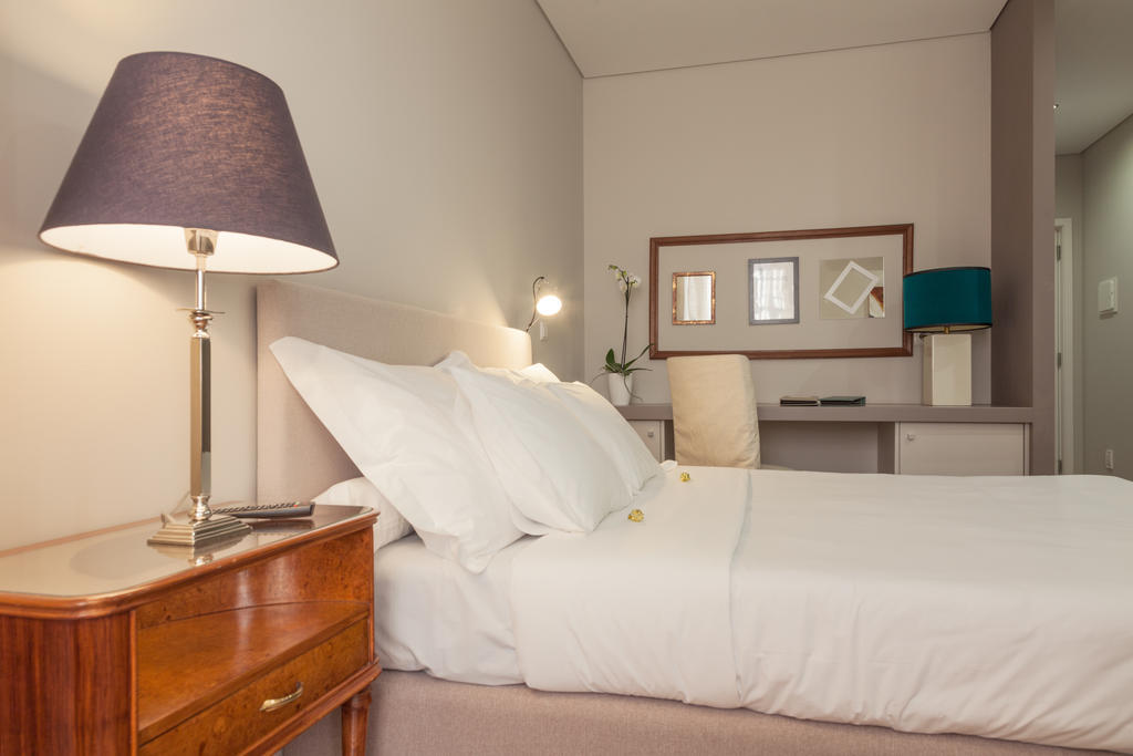 B The Guest Downtown Hotel Porto Buitenkant foto