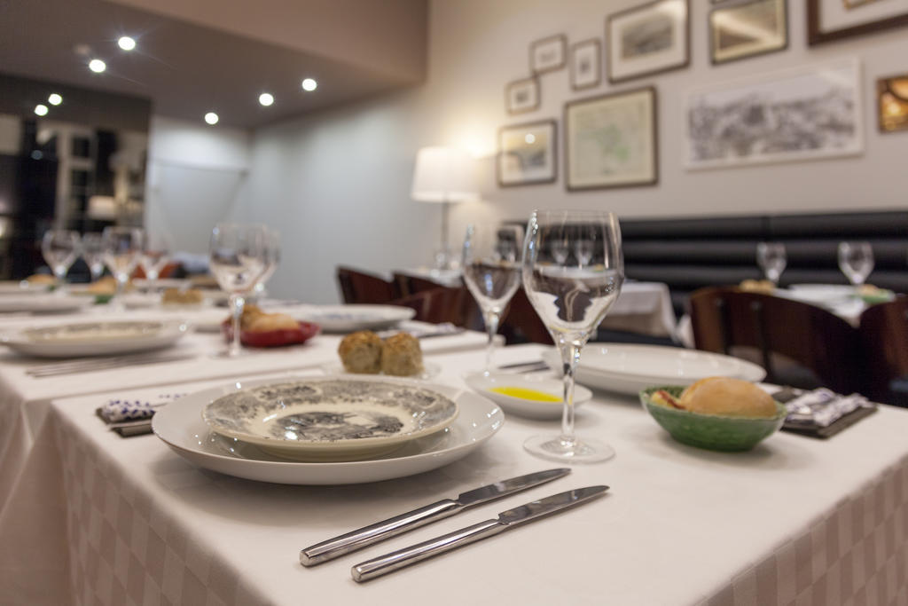 B The Guest Downtown Hotel Porto Buitenkant foto