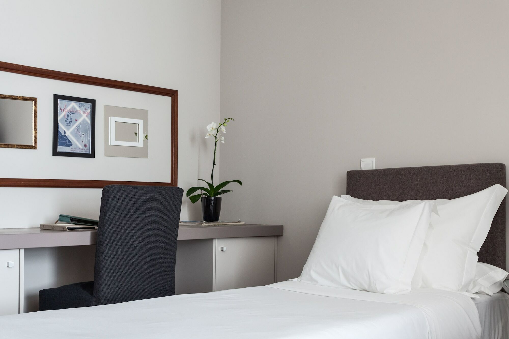 B The Guest Downtown Hotel Porto Buitenkant foto